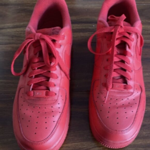 Nike Air Force 1 ‘07 LV8 Low Triple Red Sneakers CW6999-600 Mens Size 9 - Picture 3 of 7